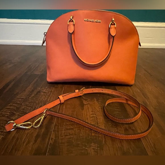 Michael Kors bag with strap - Picture 3 of 6